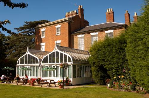 Warwick United Kingdom Discount Code Booking.com